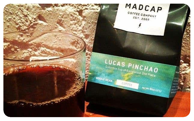 cà phê Carmen Patino và Lucas Pinchao